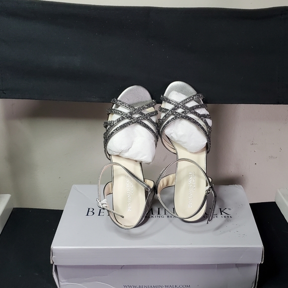 TOUCH UPS Women's Amara Heeled Sandal, Size 5, Pewter - Picture 8 of 12